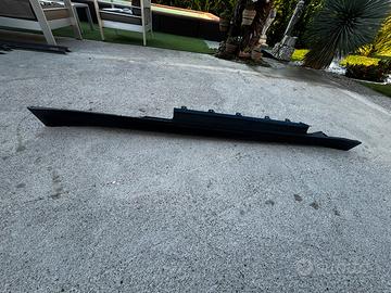 Sottoporta destro BMW M4 F82 8054292