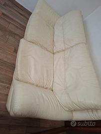 divano pelle beige
