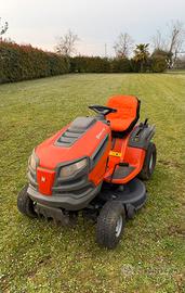 Trattorino Husqvarna YTH184T