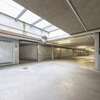 Posto moto in box privato ad uso rimessa