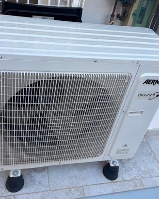 Climatizzatore AERMEC doppio split da 12000