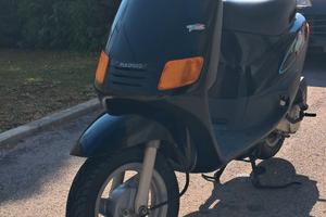 piaggio zip