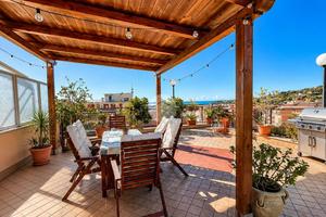 4 LOCALI A GAETA