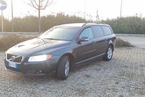 Volvo V70 2.0 Diesel 136 CV polar