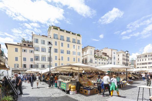 NEGOZIO A ROMA