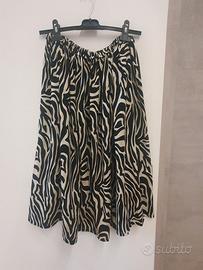 Gonna sotto ginocchio