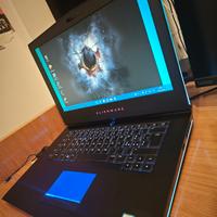 notebook gaming Dell Alienware 15 R3
FHD + zaino