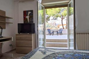 Presso università 3 stanze singole studenti