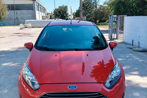 Ford Fiesta anno 2013 benzina km 188000 
€4000