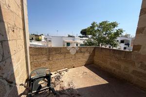 CASA SEMINDIPENDENTE A TAVIANO