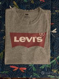 2 magliette Levis
