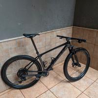 Trek Procaliber 9.8 Taglia L 2022/23 Pari a nuovo