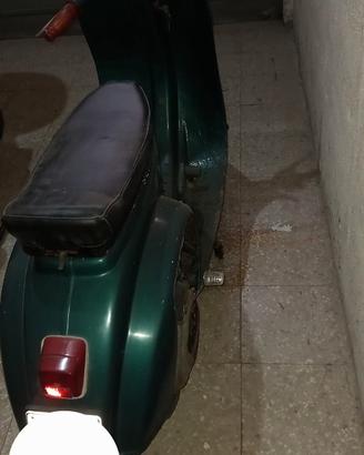 vespa 50 faro tondo 