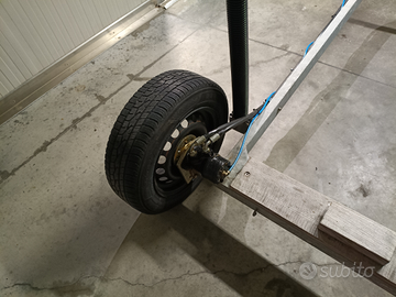 Carrello idraulico per barca