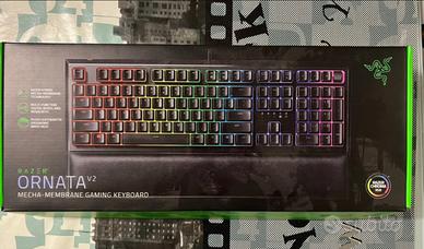 Tastiera Razer meccanica Ornata Chroma V2