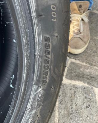 Gomme 4 PNEUMATICI 235/50 R19 BRIDGESTONE