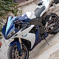 Yamaha FZR 1000 - 2006