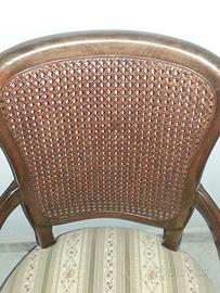 Sedia classica in legno massello