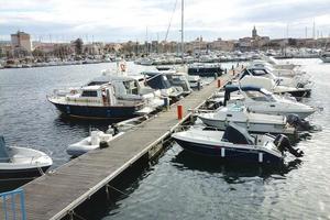 posto barca a banchina galleggiante