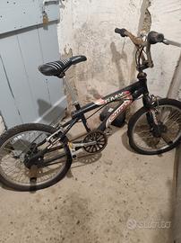 Bicicletta BMX Nera Vintage