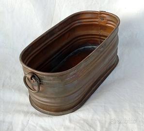 Antica fioriera ovale in rame 