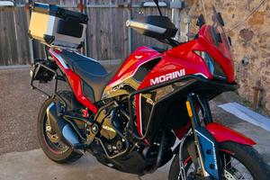 Moto MORINI XCAPE 650 2.800 KM NUOVA