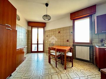 4 LOCALI A SAN MAURO PASCOLI