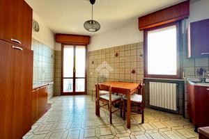 4 LOCALI A SAN MAURO PASCOLI