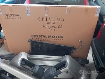 Parabrezza Nissan Patrol GR Y60