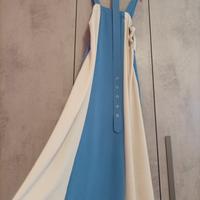 vestito lungo color carta da zucchero e beige.
