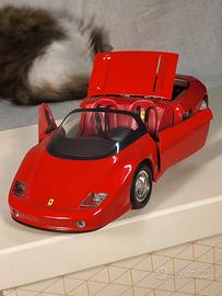 Revell 1:18 Ferrari Mithos in metallo come nuova