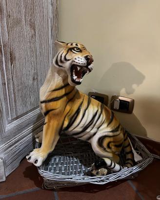 Tigre in porcellana
