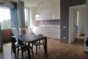 Appartamento di 65 m² con 2 locali e box auto a Bu