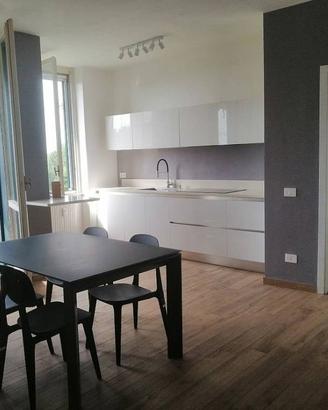 Appartamento di 65 m² con 2 locali e box auto a Bu