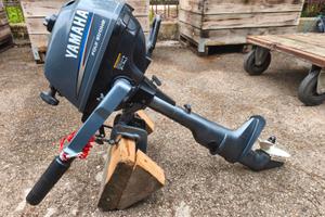 Motore fuoribordo Yamaha 4T 2,5 cv