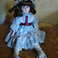 Bambola vintage da collezione