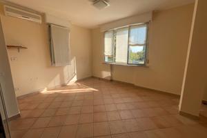 Ufficio 40mq con posto auto in zona stadio