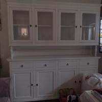 credenza con  tavolo  sedie 