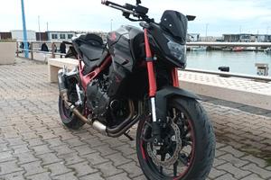 Honda hornet 750