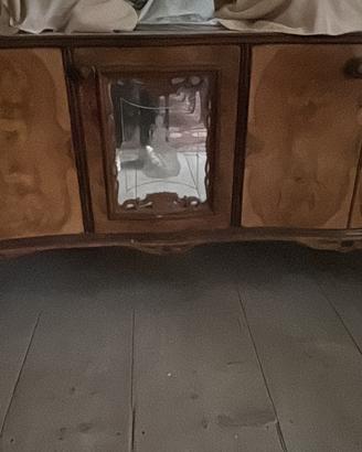 Credenza