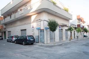 Locale commerciale di ampia metratura