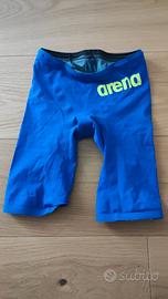 Arena Carbon Air 2 usato