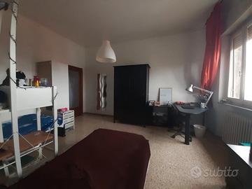 Camera per 2 studentesse o studenti