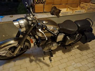 Royal Enfield Classic 500