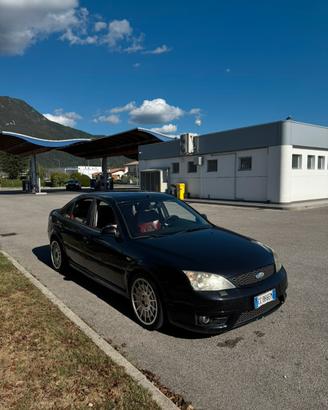 Ford mondeo ST220 - 3.0 v6 226cv - 2002