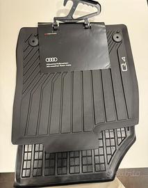 Tappettini quattro stagioni Audi Q4