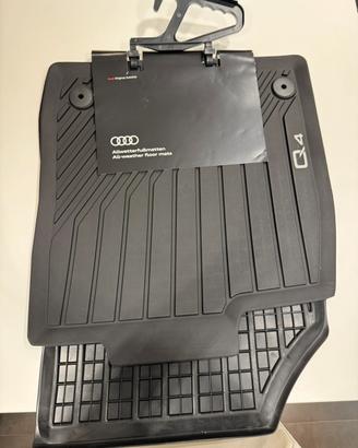 Tappettini quattro stagioni Audi Q4