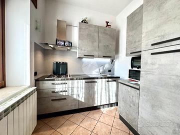 3 LOCALI A TORBOLE CASAGLIA