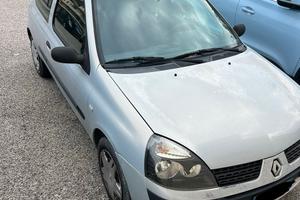 Renault Clio 2003