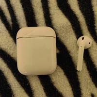 Apple Airpods seconda 2 generazione